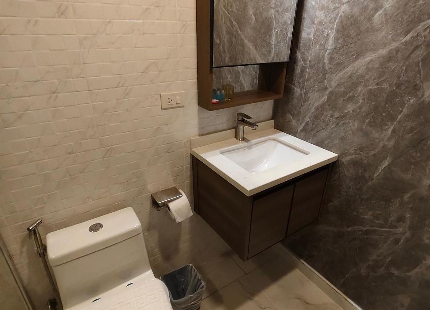 Ada Boutique Hotel *