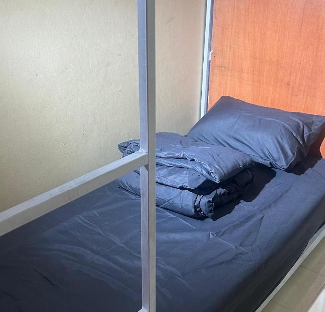 Riyanshi Hostel