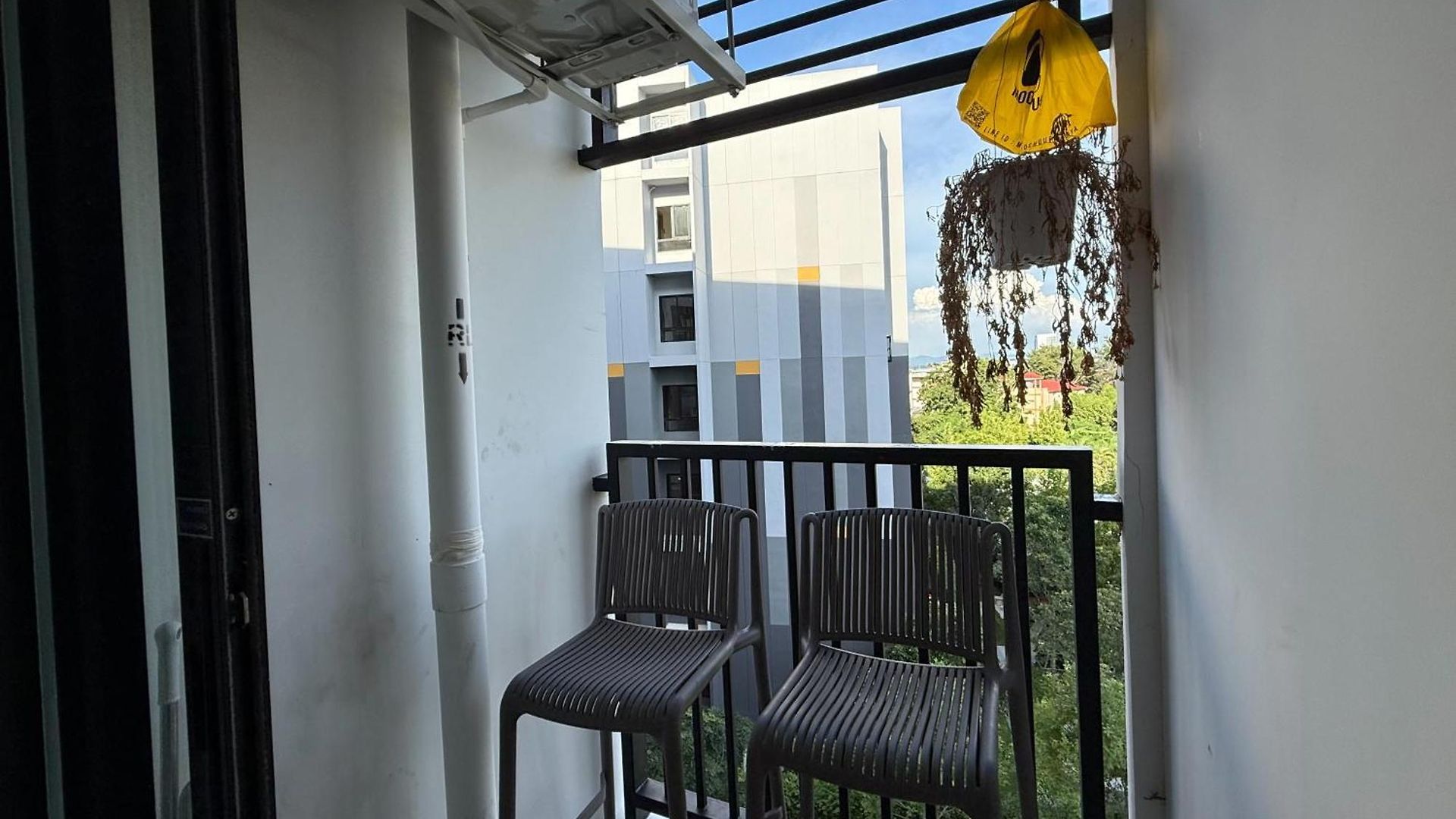 Vay Pothisan Aparthotel