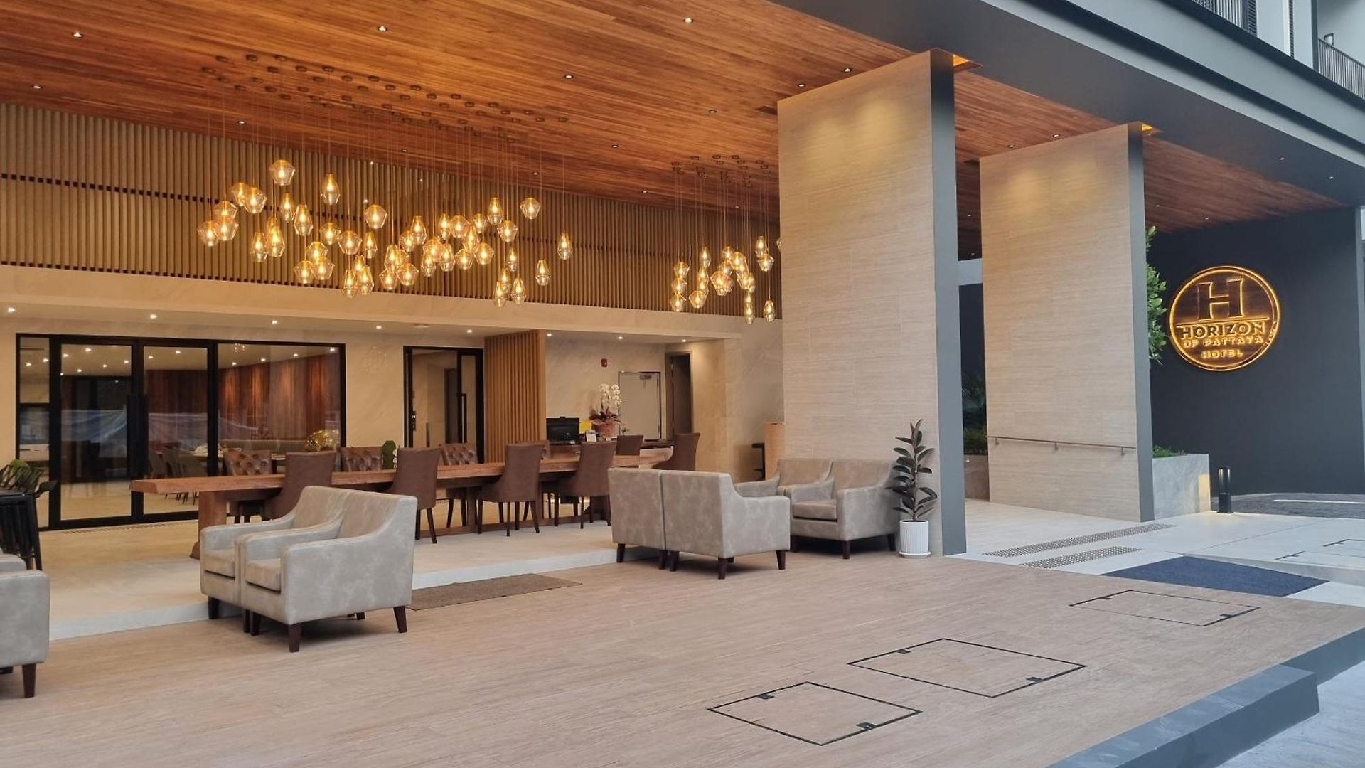 Hotel Horizon Of