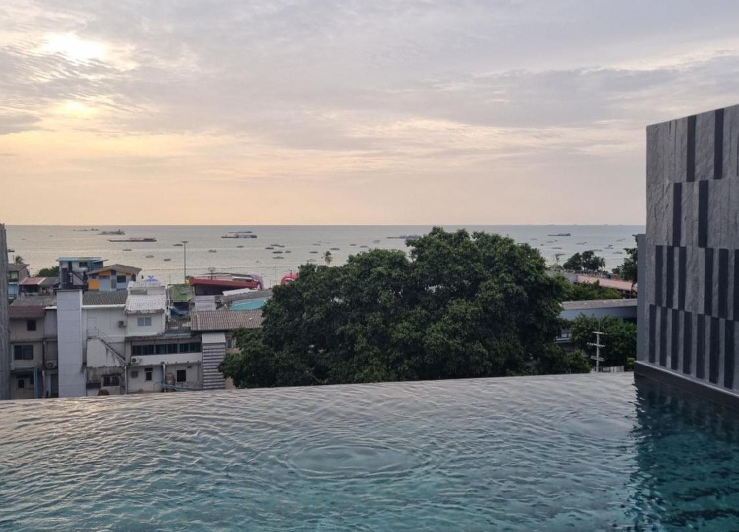 Horizon Of 4*