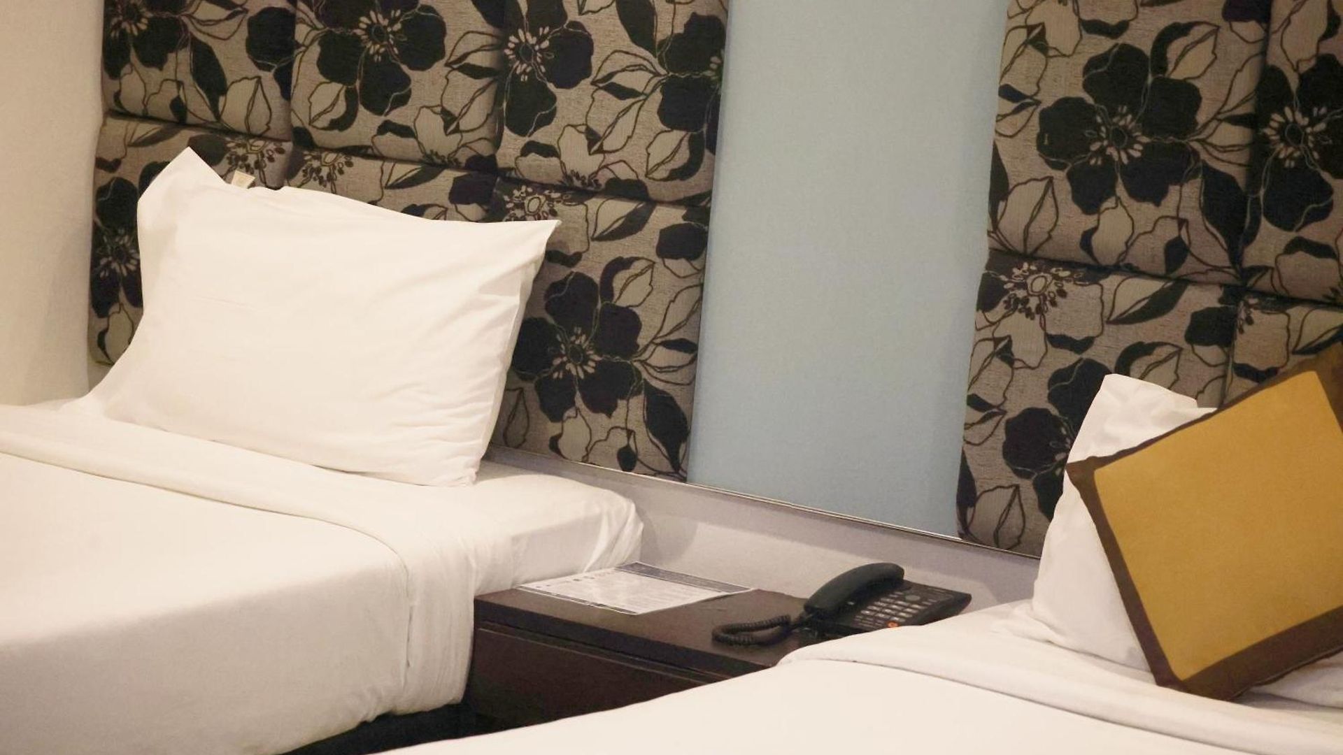Starlight Hotel