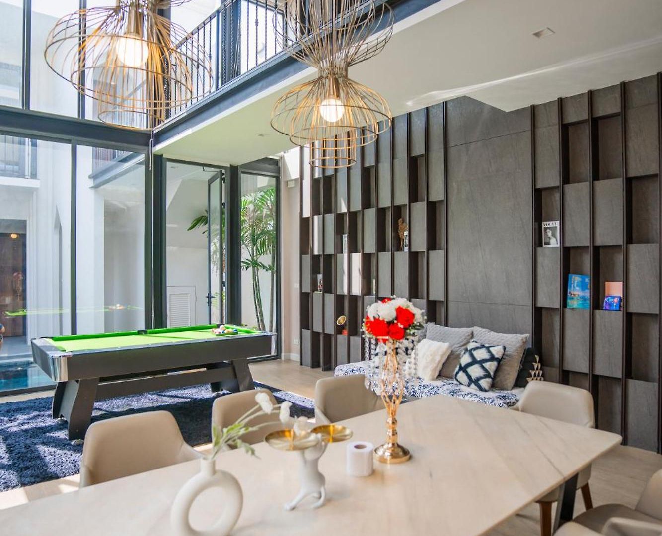 Villa 芭提雅市中心现代奢华风格别墅 Pattaya