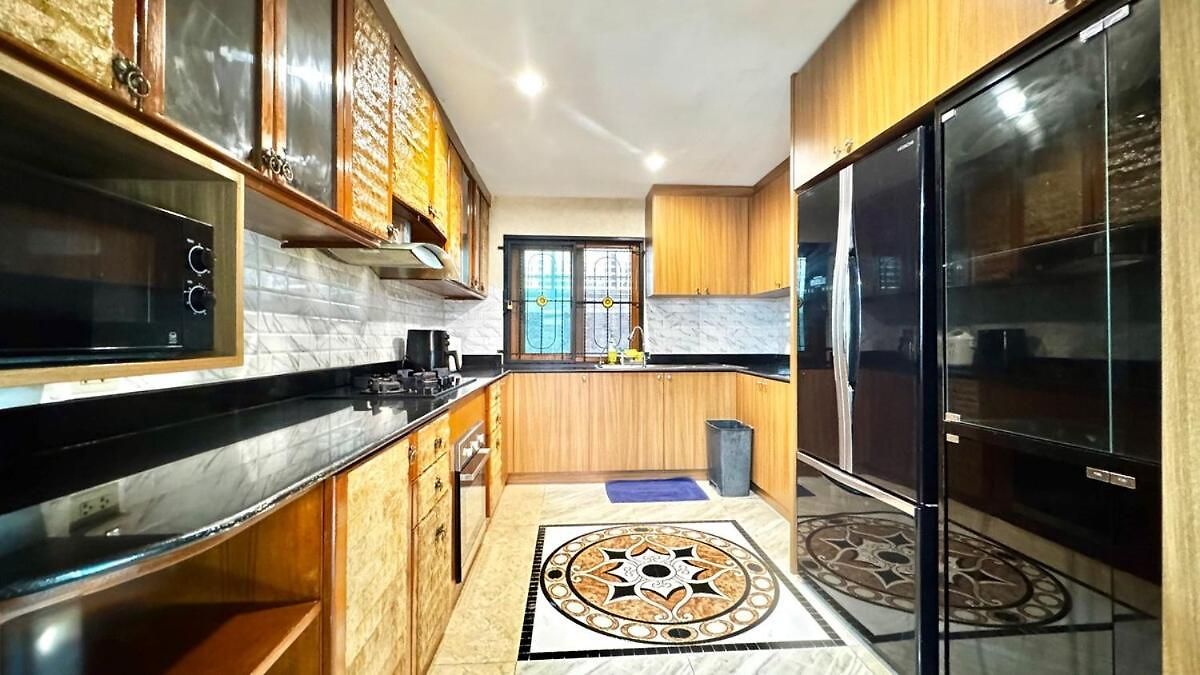 Luxury 5 Bedroom Thaibali Near Walking Street Pattaya