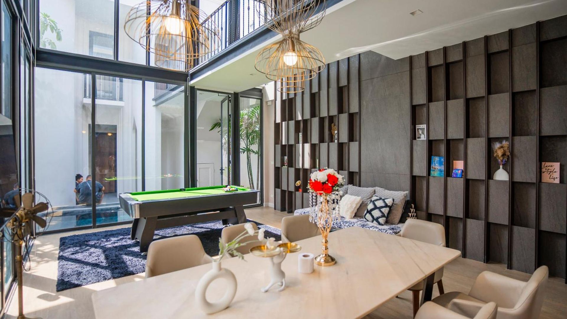 Villa 芭提雅市中心现代奢华风格别墅