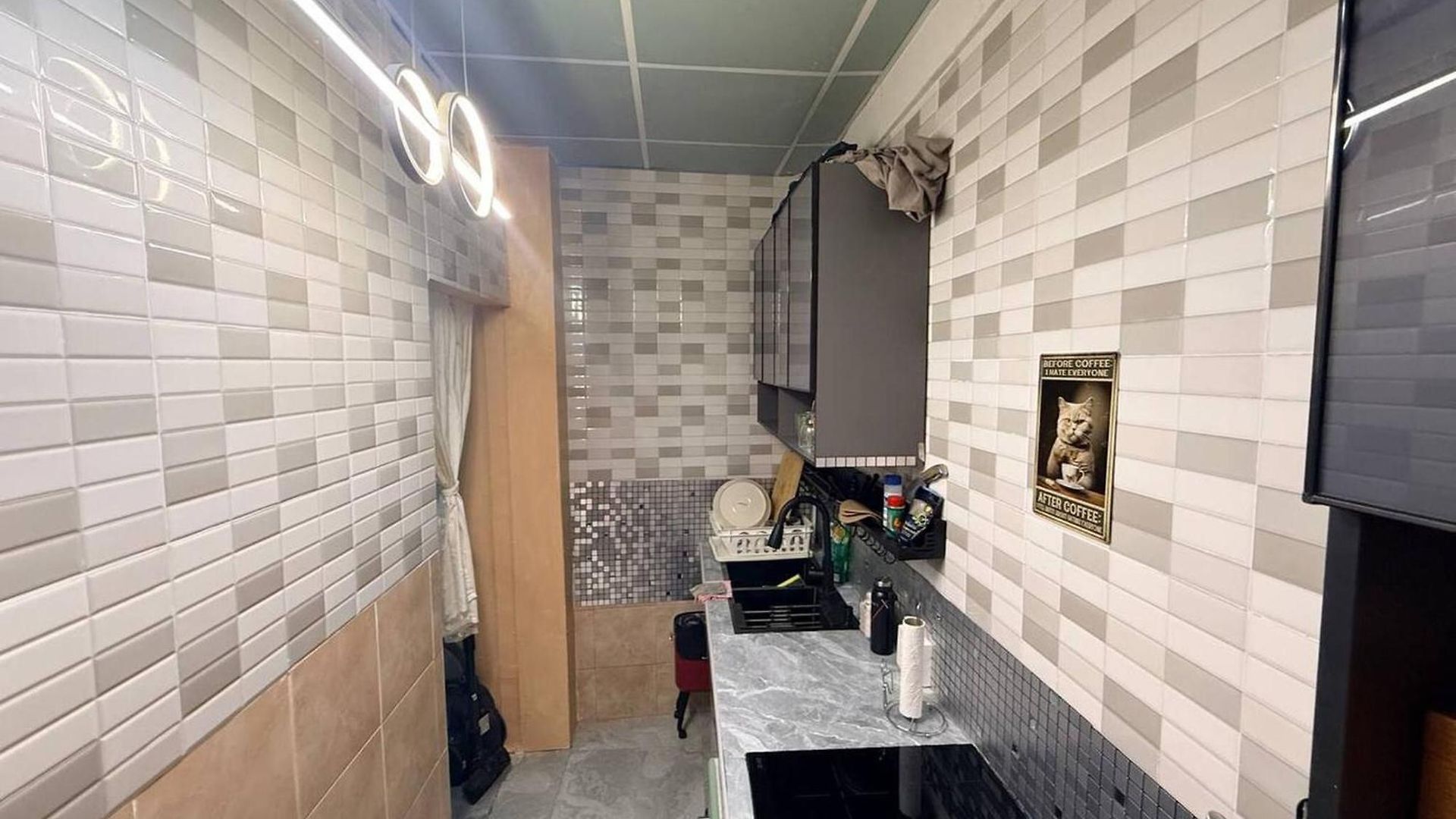 Guest house Entire 3rd Floor- 2min Walk To Dongtan Pattaya