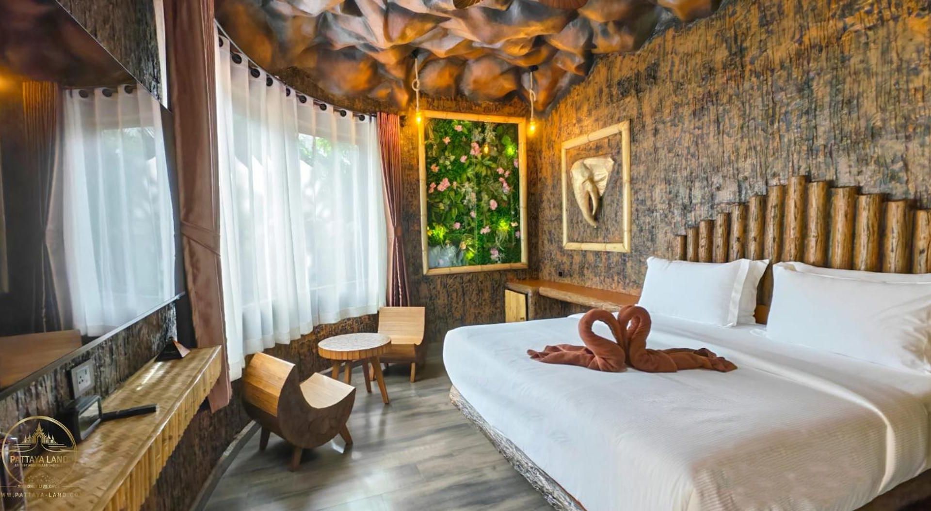 Manjiland Luxury Pool Walking Street *