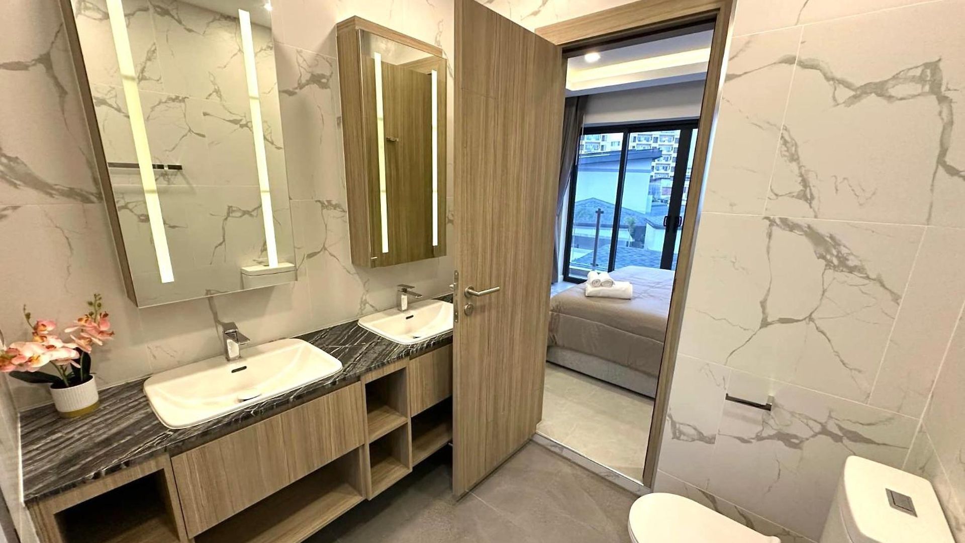Zensiri Luxury 3br Pool Prime Midtown Villa