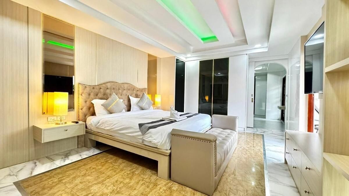 Luxury 5 Bedroom Thaibali Near Walking Street Pattaya