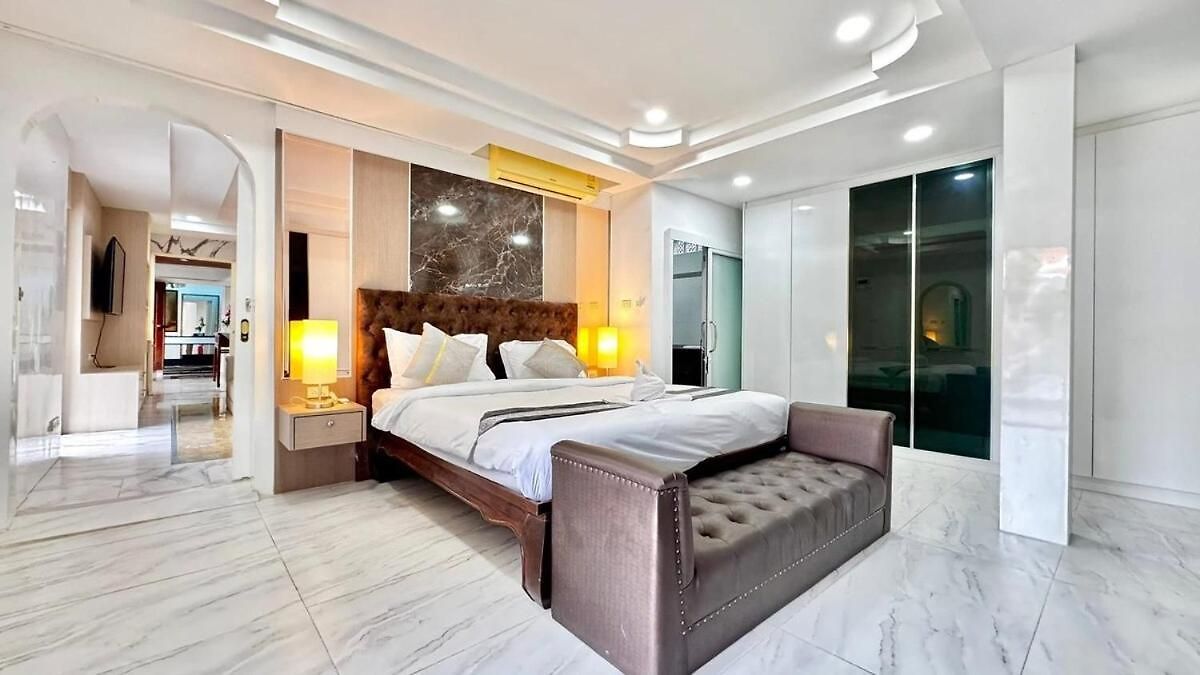 Villa Luxury 5 Bedroom Thaibali Near Walking Street *