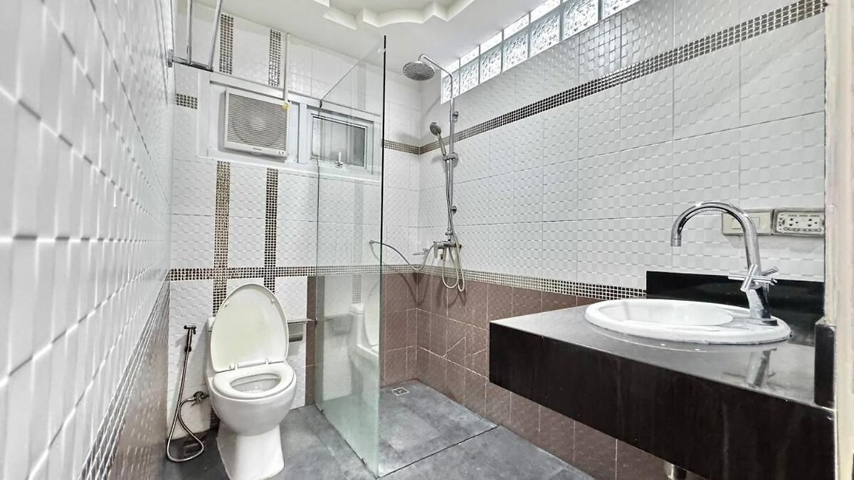 Luxury 5 Bedroom Thaibali Near Walking Street Villa *