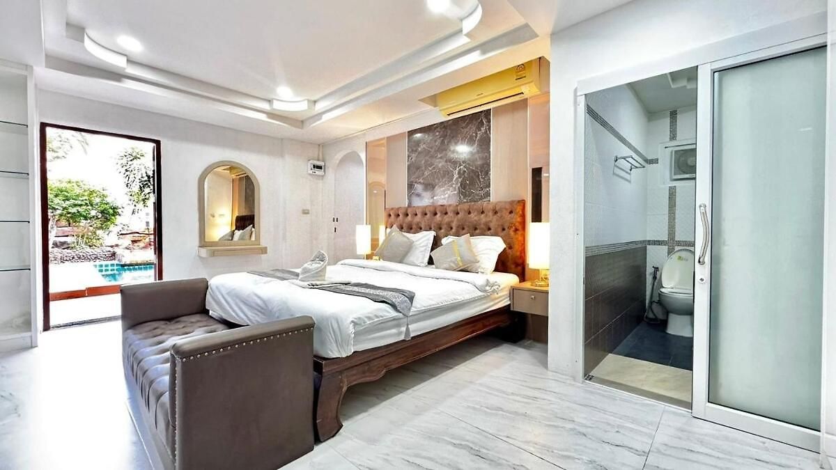 Luxury 5 Bedroom Thaibali Near Walking Street Pattaya