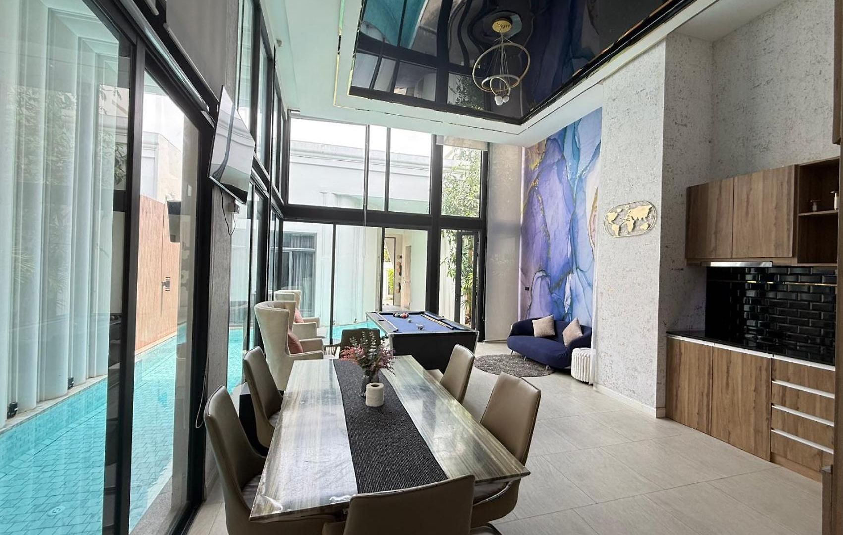 Modern Luxury *