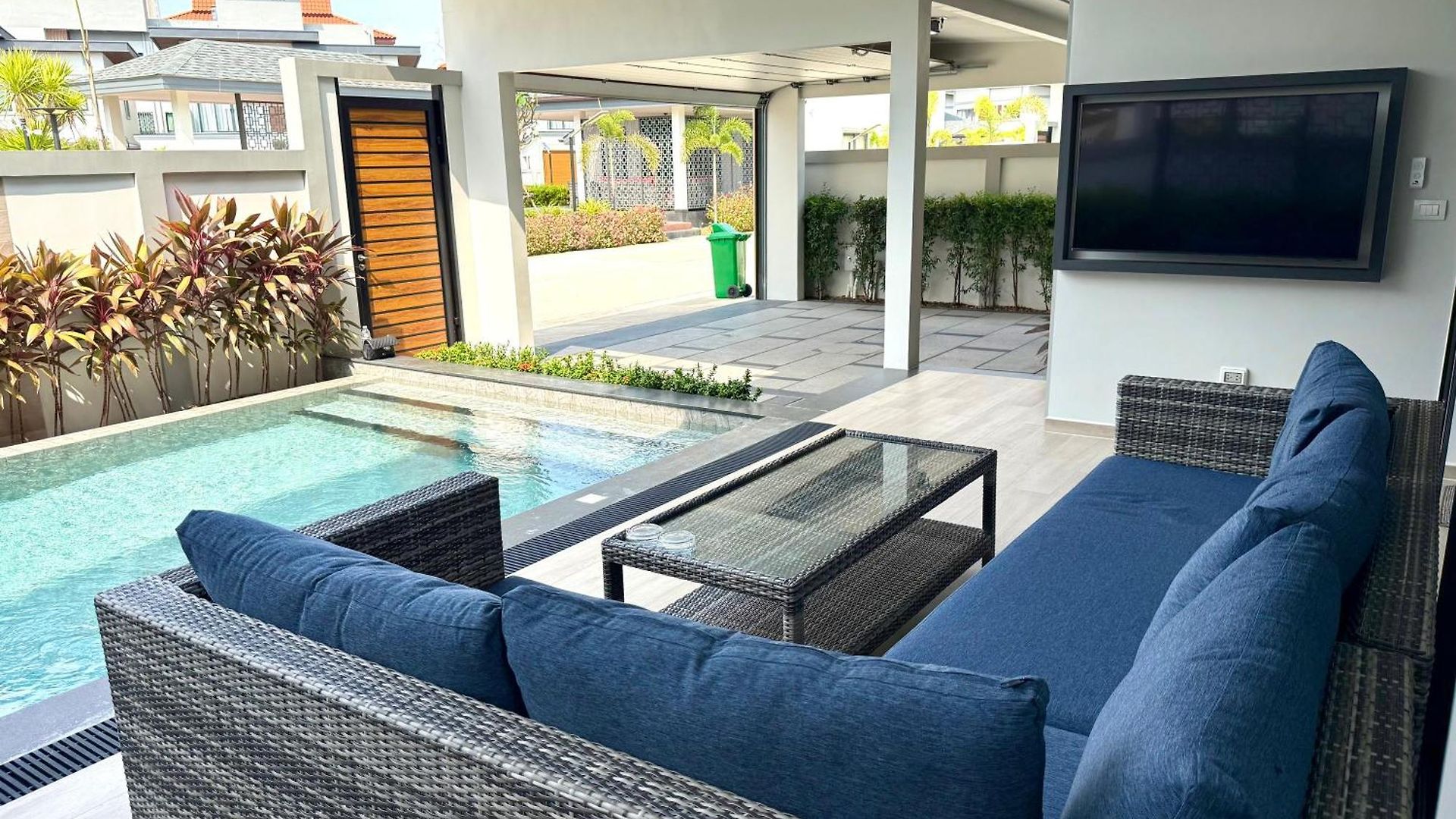 Villa Zensiri Luxury 3br Pool Prime Midtown Pattaya