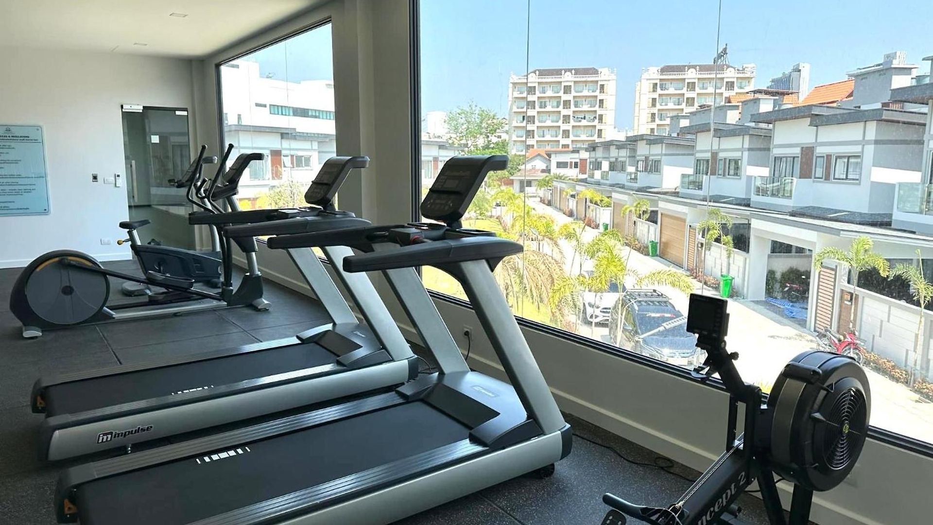 Zensiri Luxury 3br Pool Prime Midtown * Pattaya