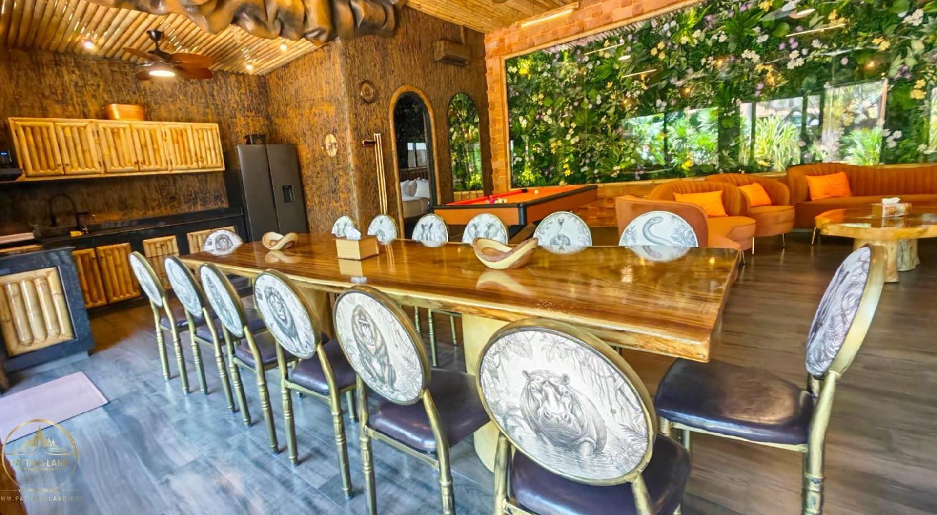 Manjiland Luxury Pool Walking Street Villa