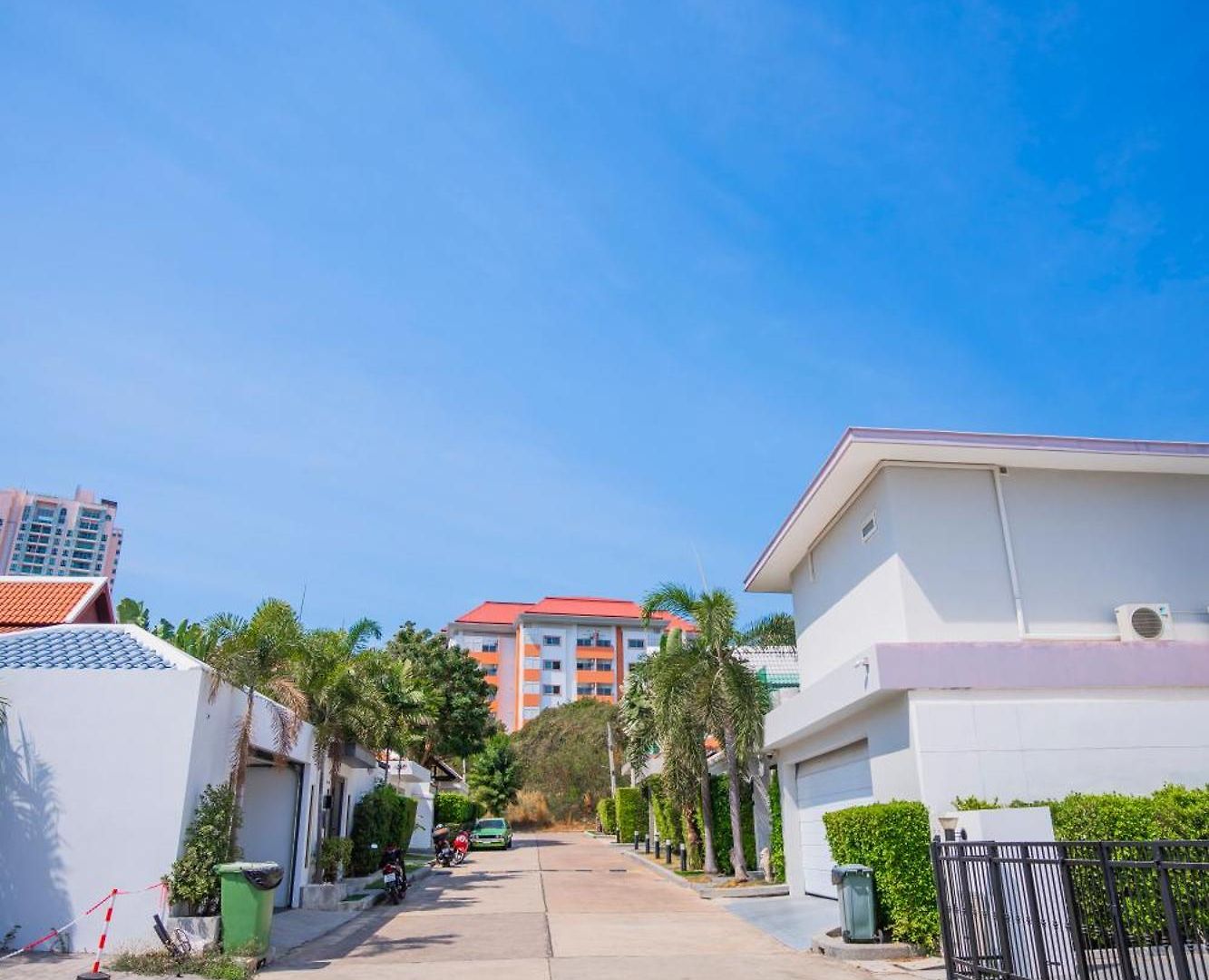芭提雅市中心现代奢华风格别墅 Villa Pattaya