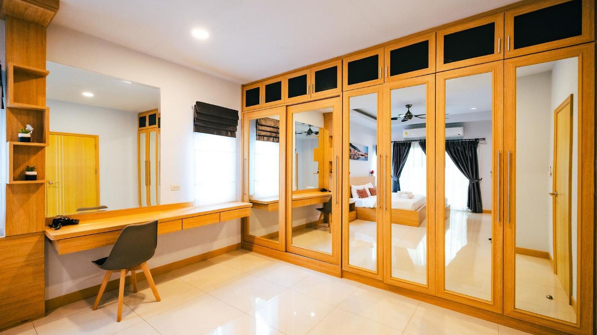 Villa Lagoon 8bhk Luxury Pool Pattaya