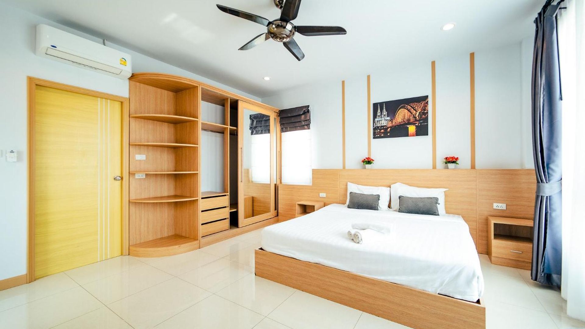 Lagoon 8bhk Luxury Pool Villa *
