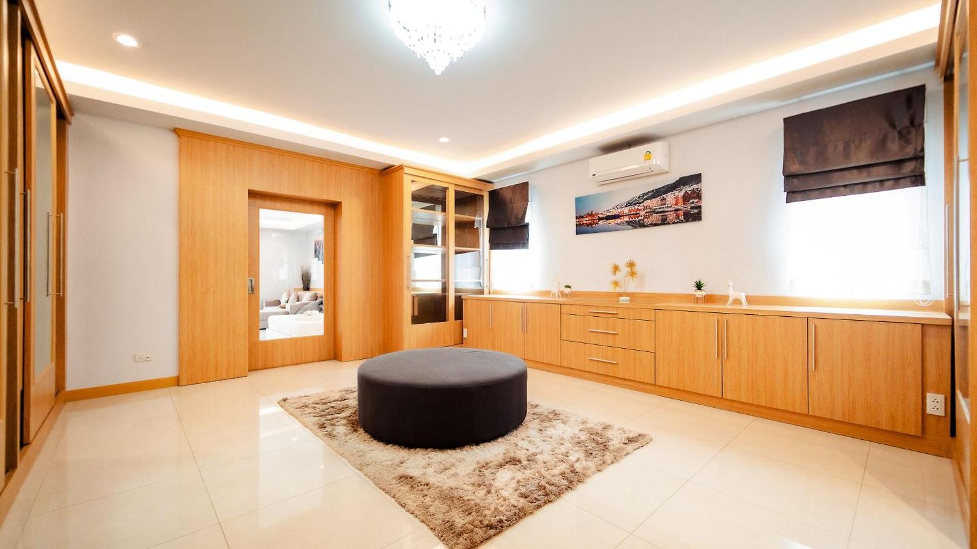 Lagoon 8bhk Luxury Pool Villa