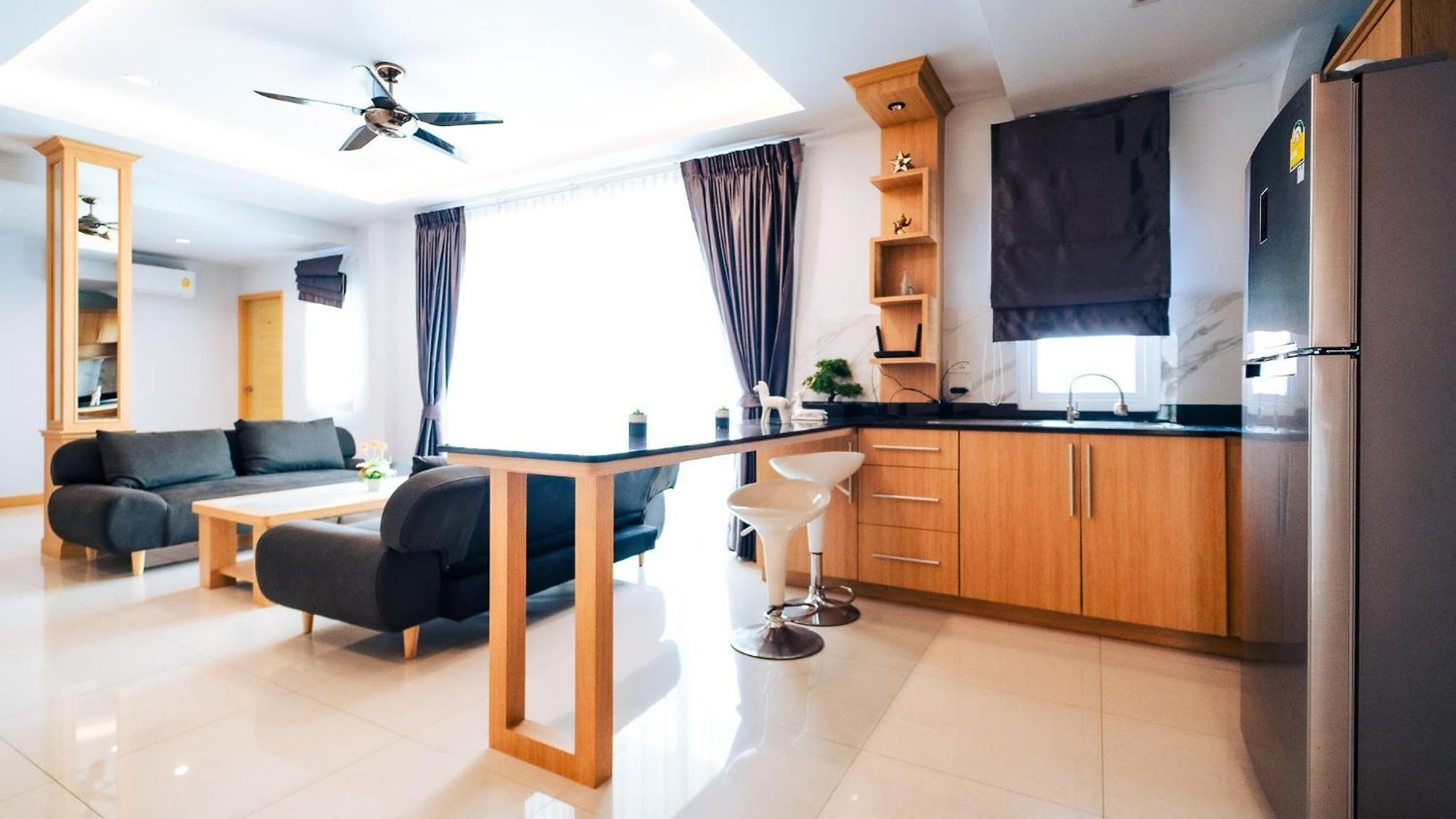 Lagoon 8bhk Luxury Pool Villa Pattaya