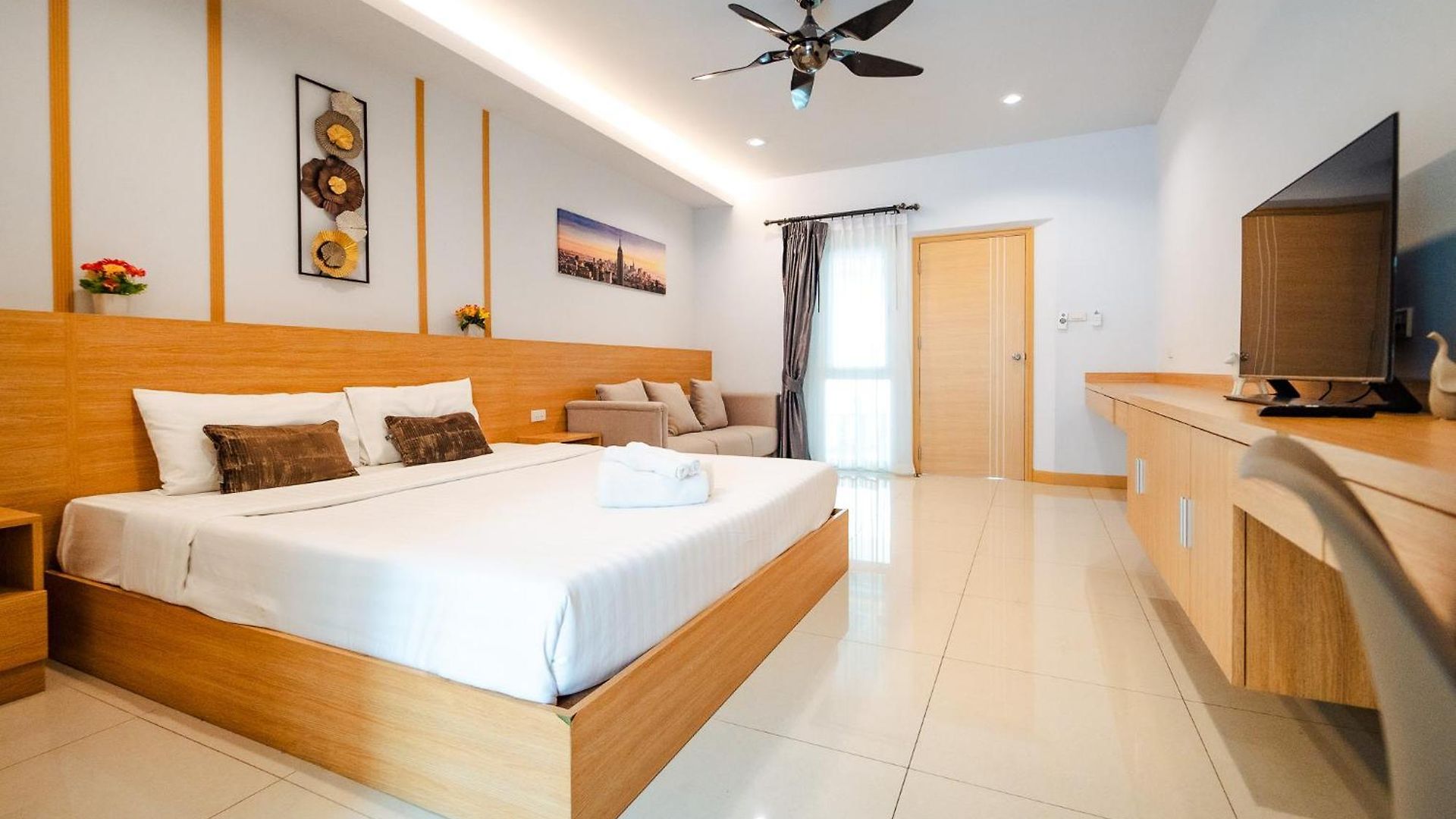 Villa Lagoon 8bhk Luxury Pool