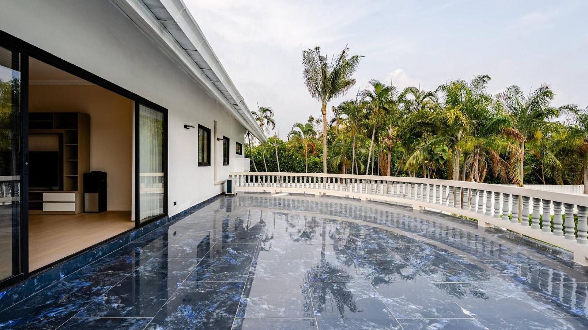 Villa Luxury 5 Bedroom Private Party Pool Pattaya