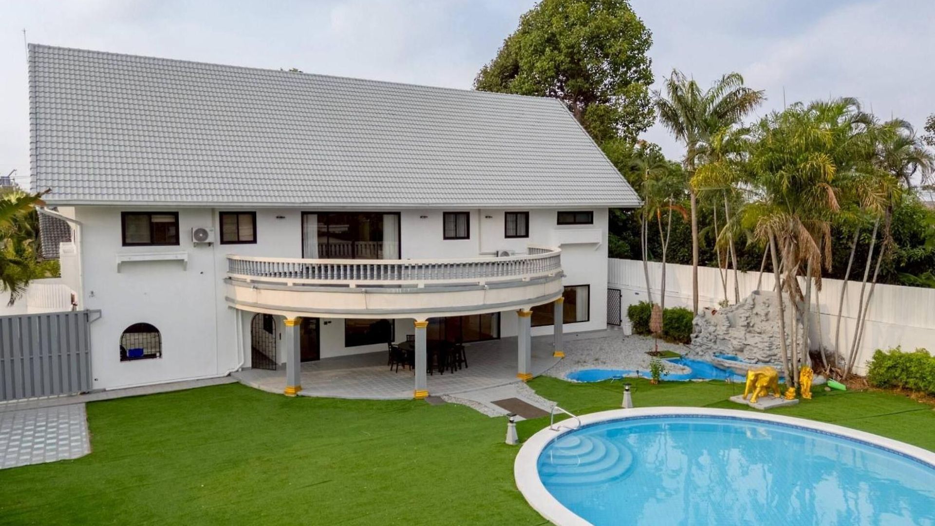 Villa Luxury 5 Bedroom Private Party Pool Pattaya