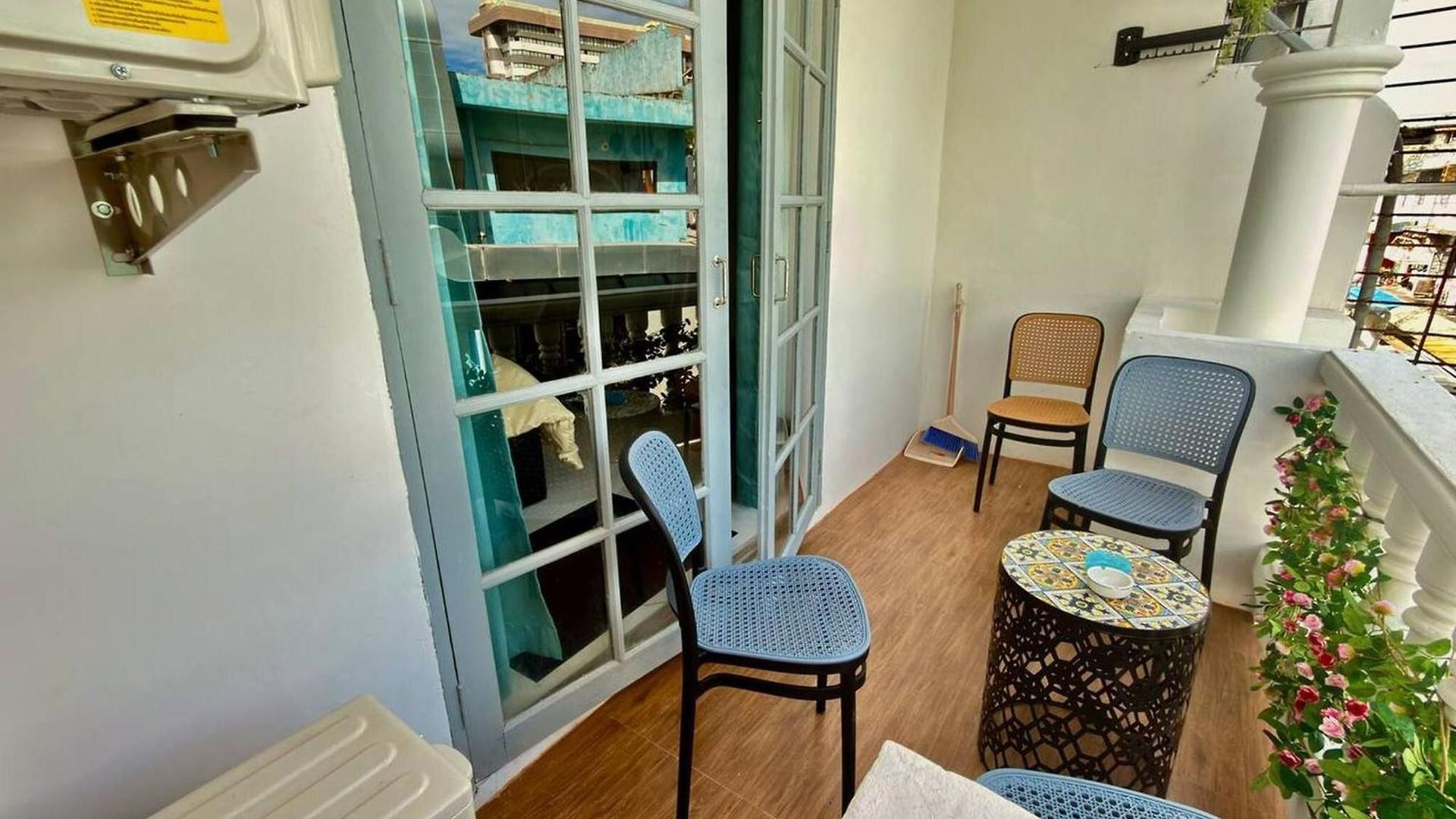 Heaven Of Pattaya, Entire Private 2 Floors, 3 Bedrooms For Big Families Holiday home *