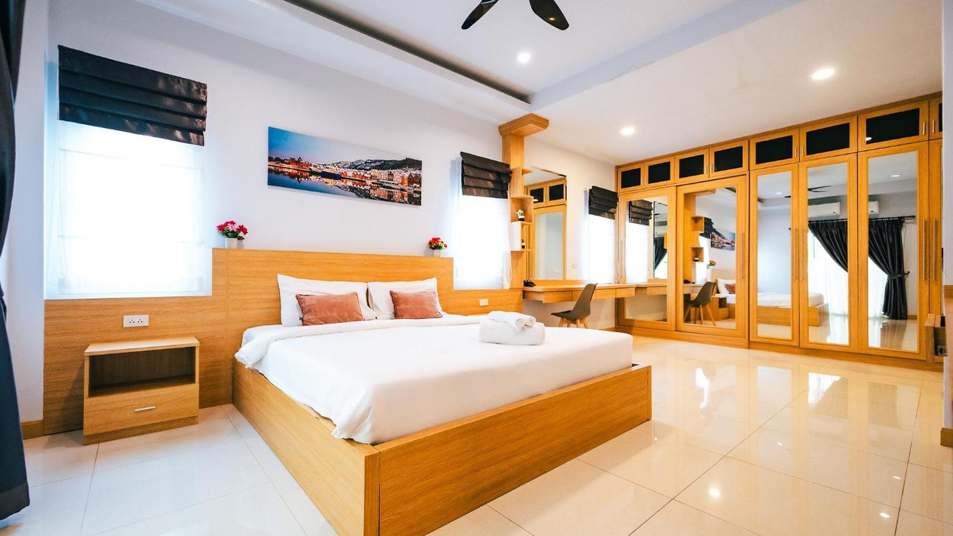 Villa Lagoon 8bhk Luxury Pool Pattaya