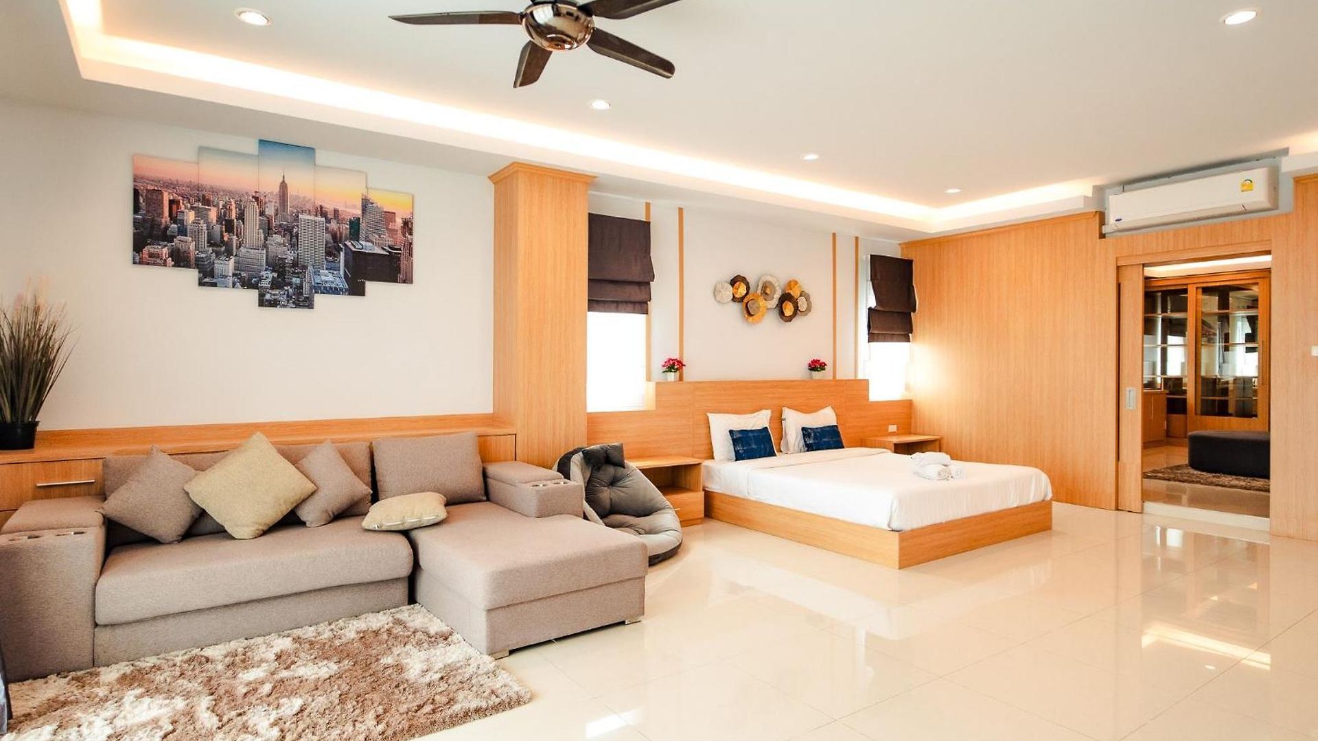 Lagoon 8bhk Luxury Pool *