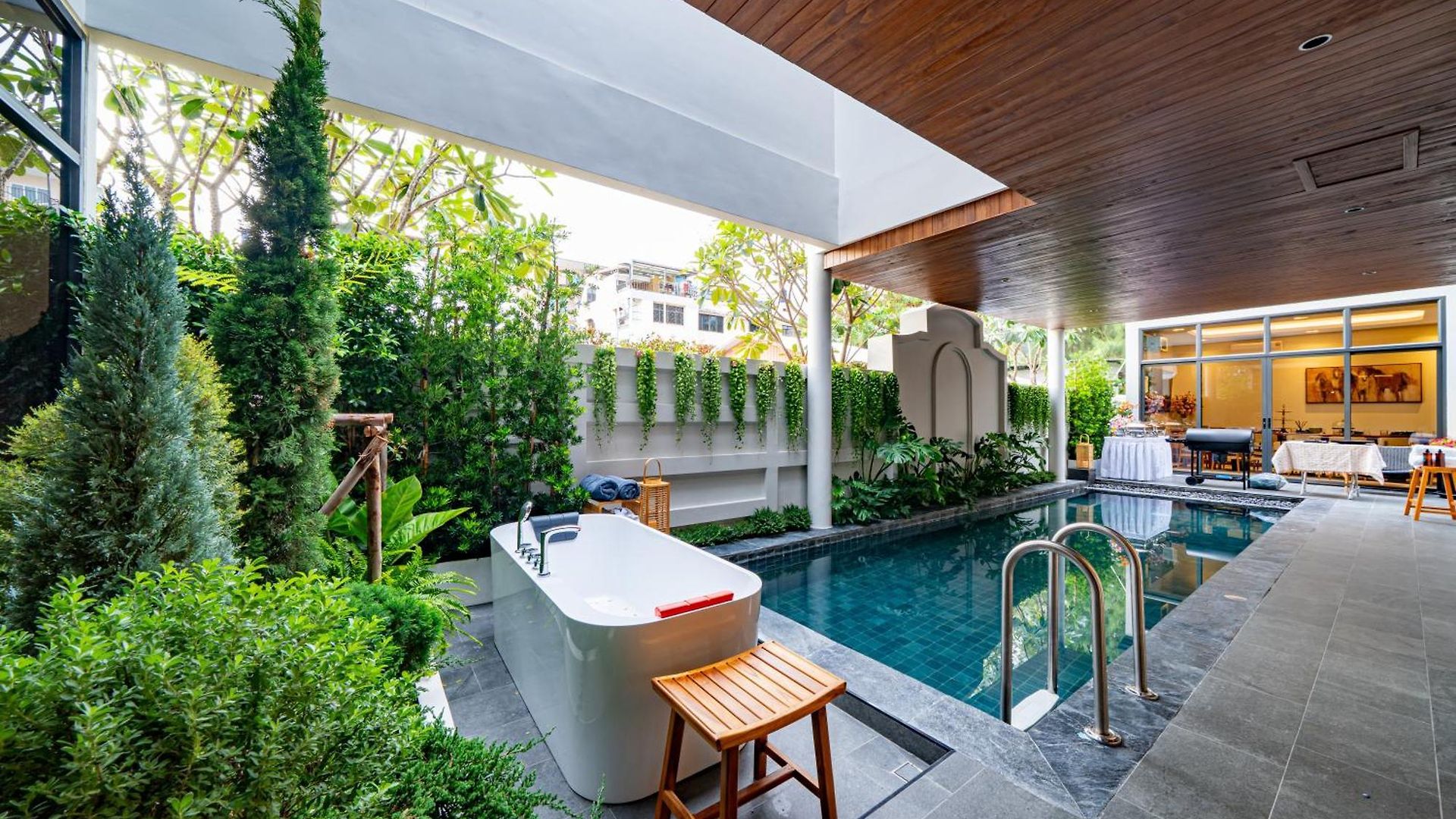 Villa D'amico, Pattaya