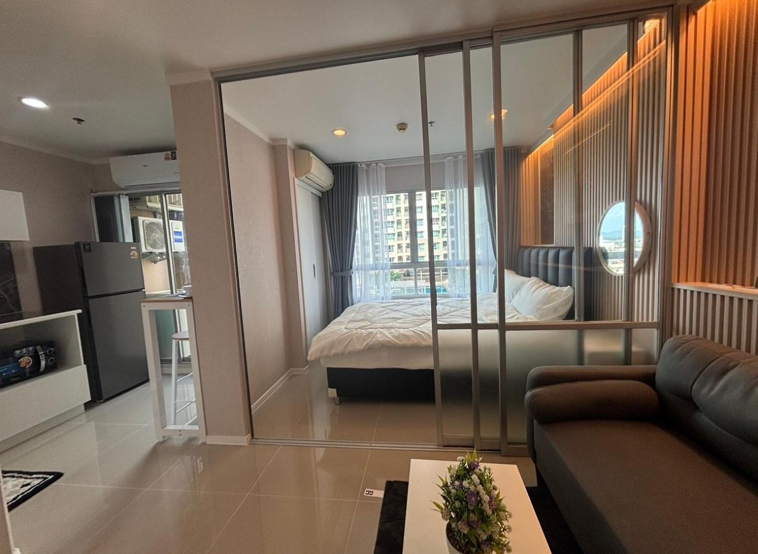 Lumpini Naklua Apartment *