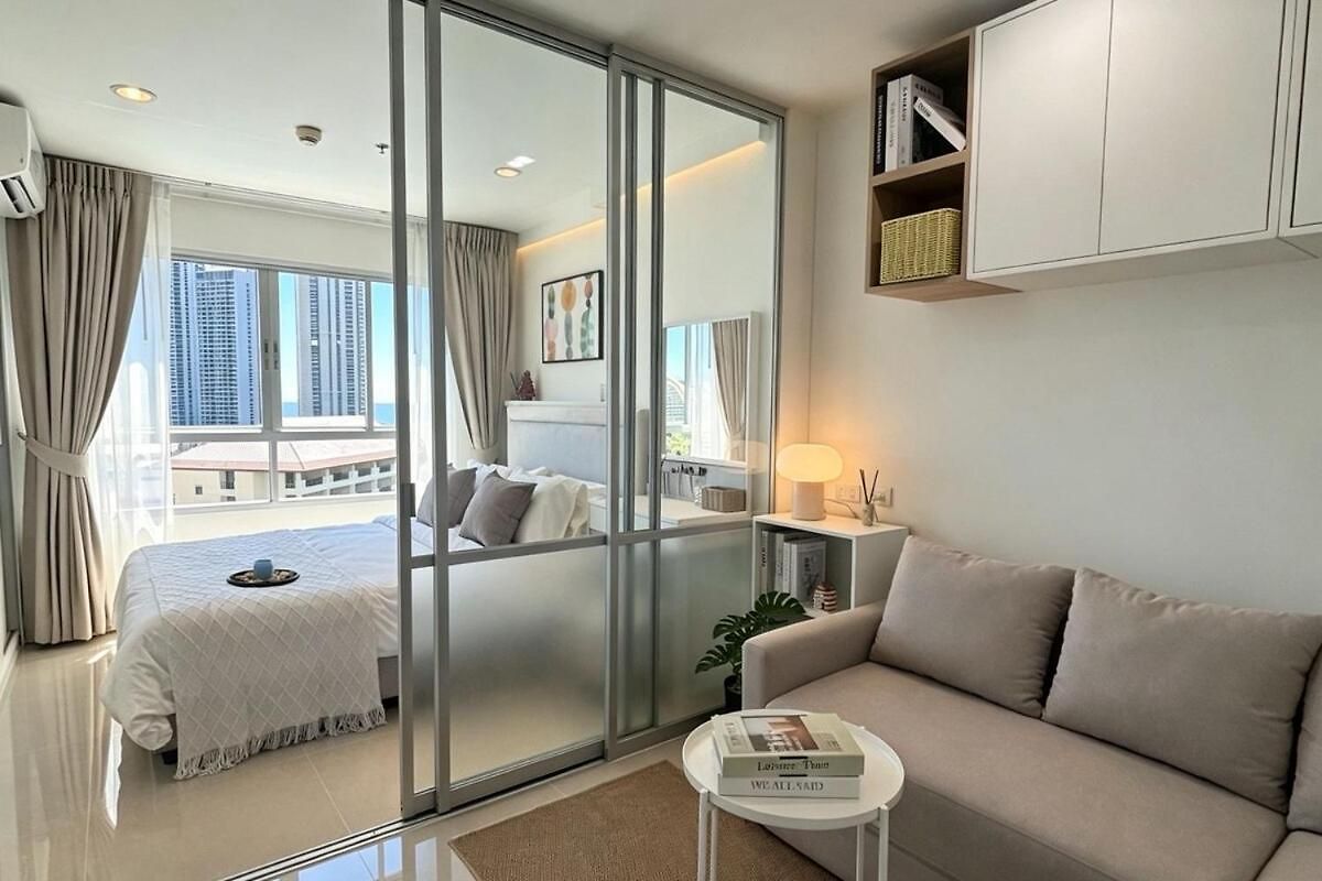 Newly Renovated Sea View Near The Sea And Terminal 21 In * Pattaya