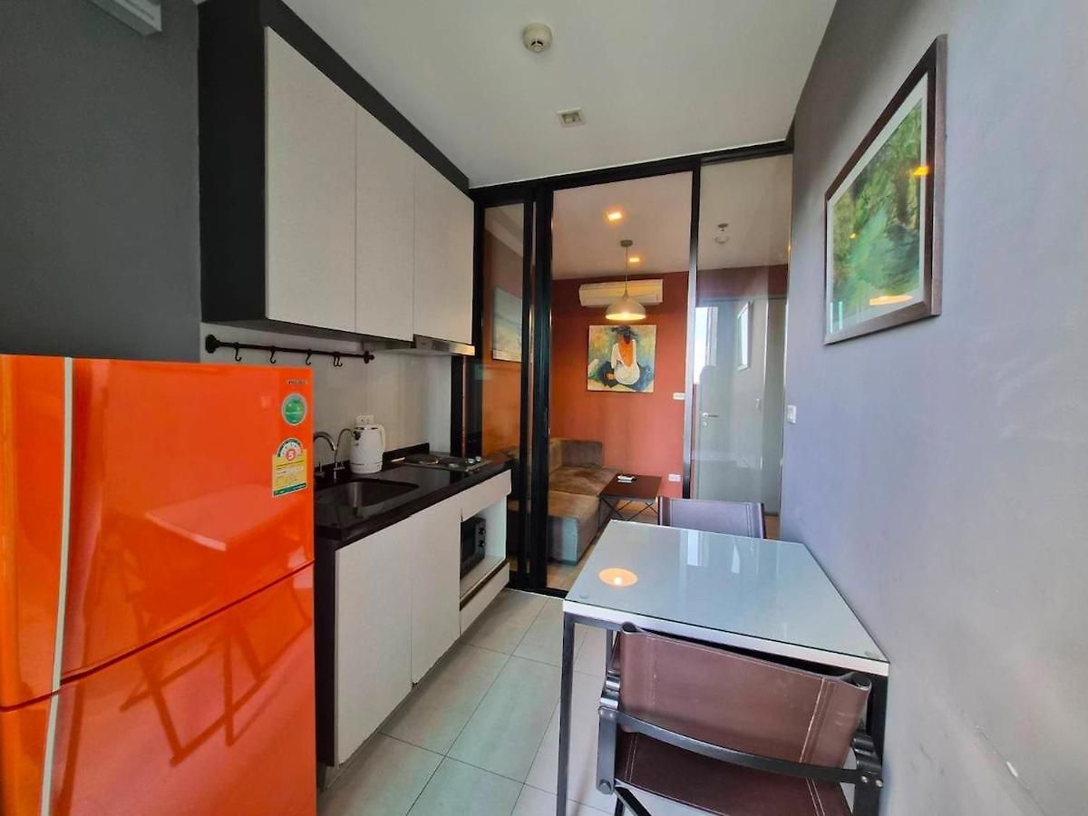 Modern 1br - The Base Apartment