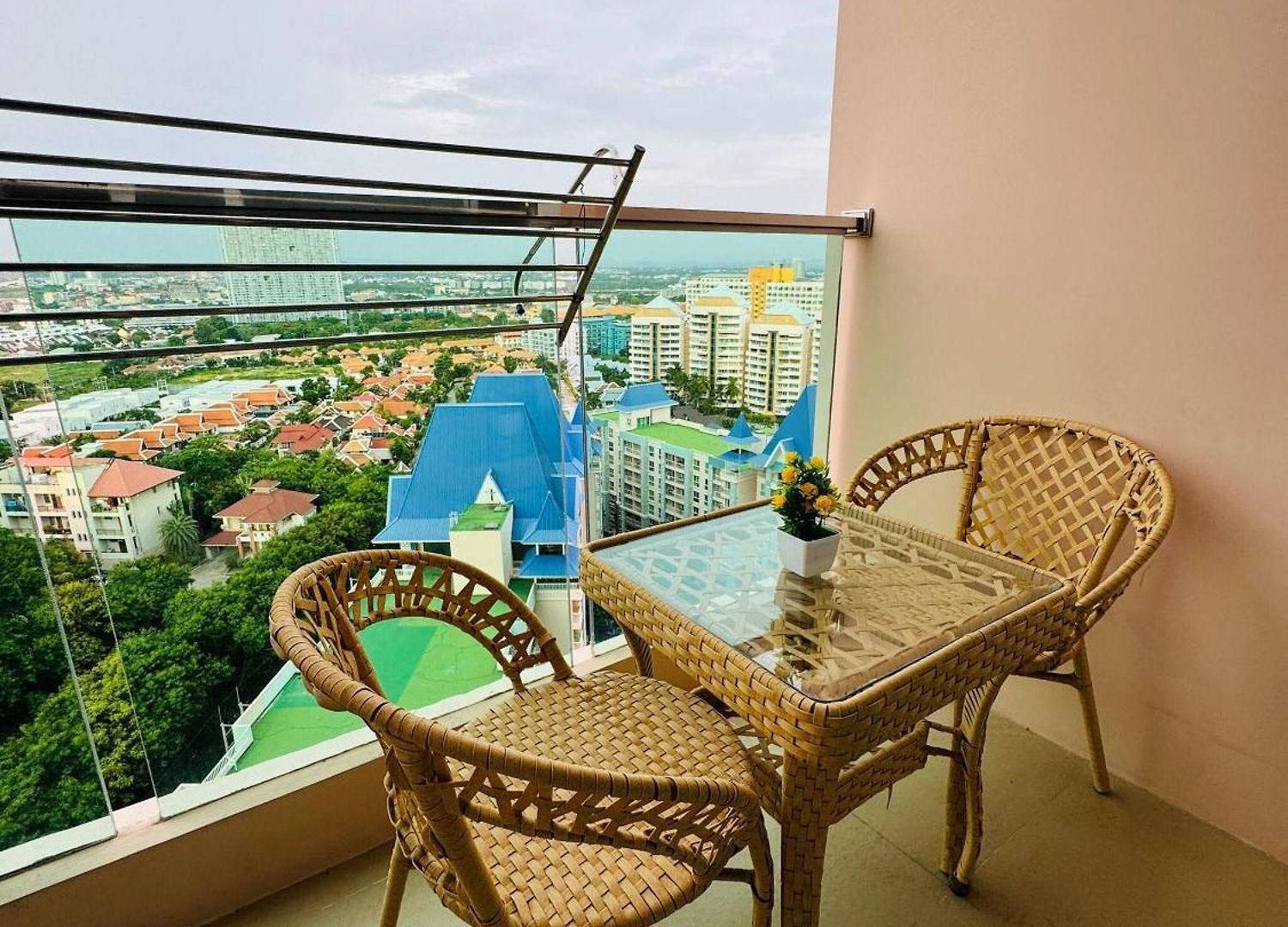 Style Near High Floor Apartment Pattaya