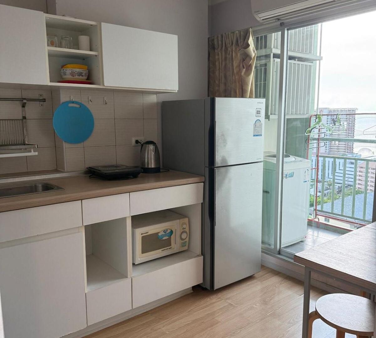 Prime Location In Lumpini, Songthaew Service At The Doorstep, Close To Terminal 21, 7-eleven Downstairs For Convenience * Pattaya