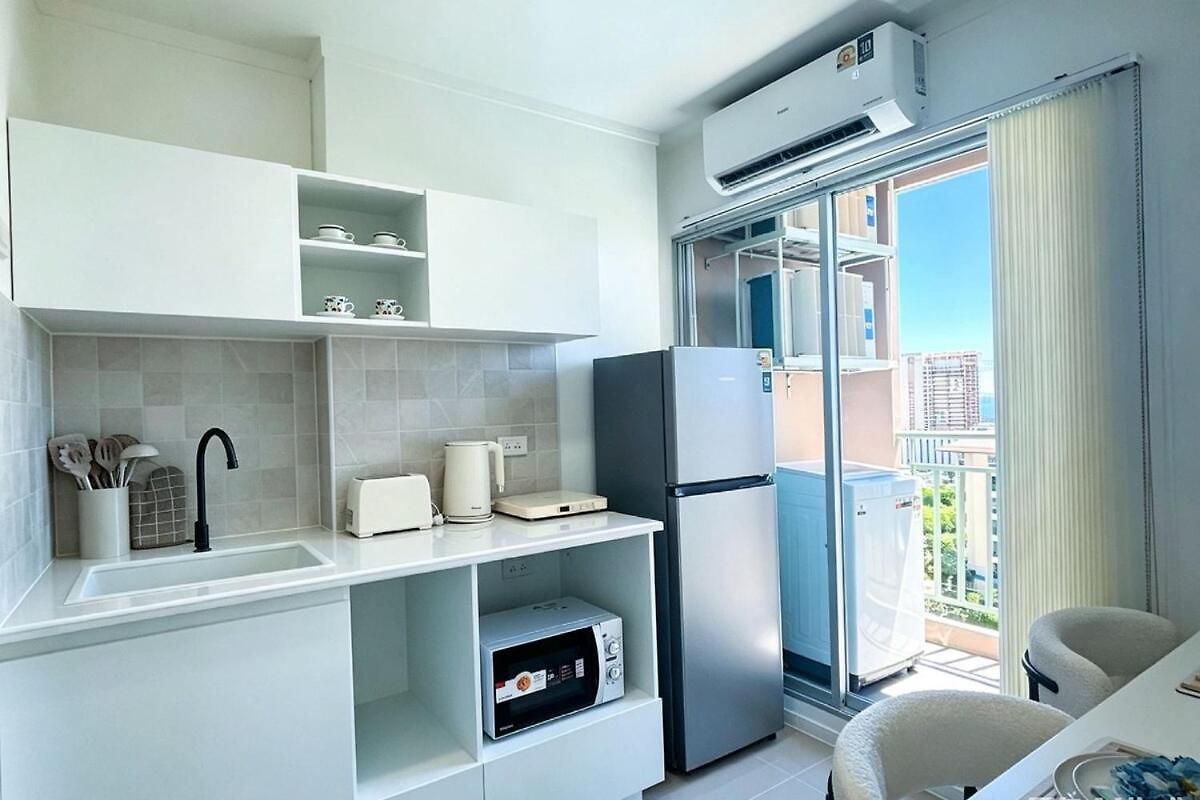 Apartment Newly Renovated Sea View Near The Sea And Terminal 21 In