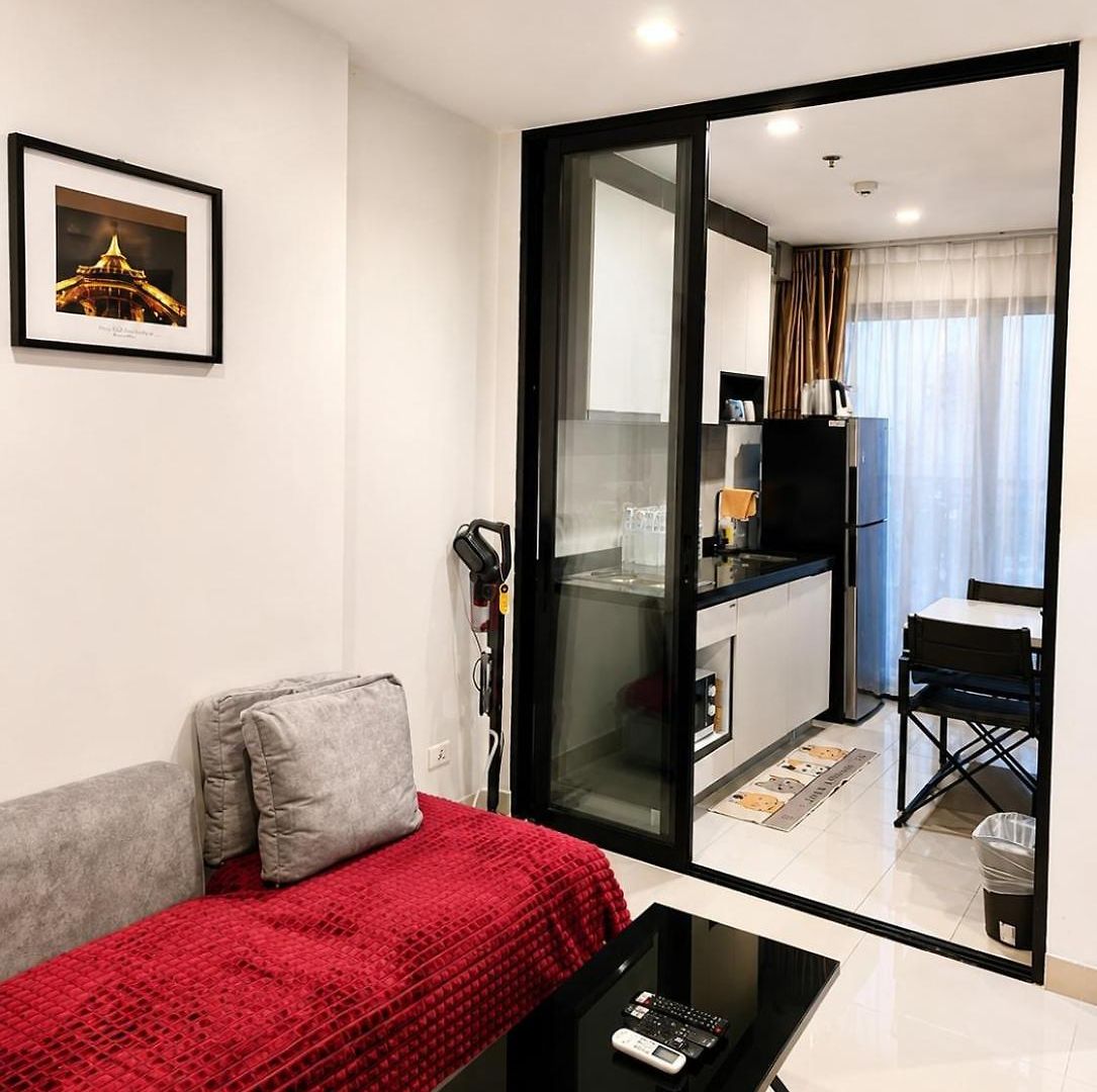 High Floor With Rooftop Pool In * Pattaya