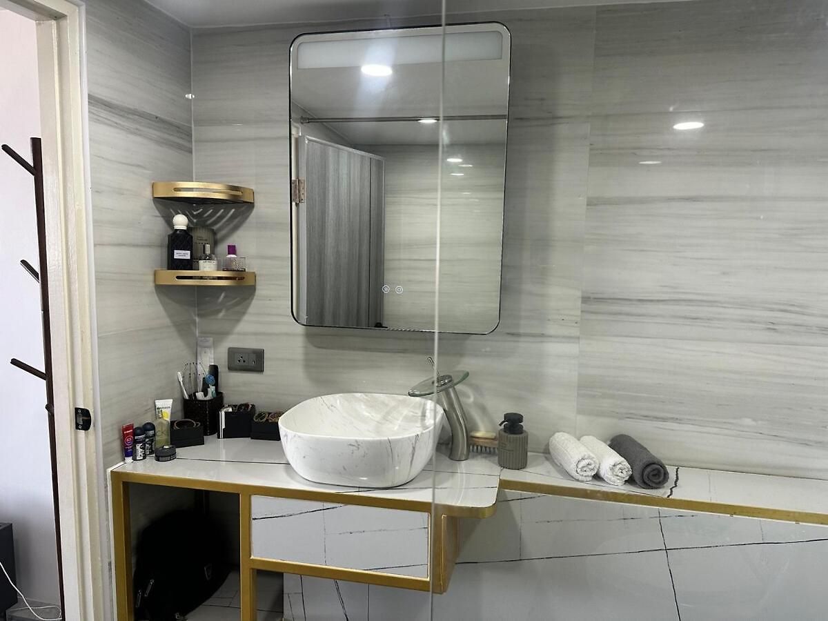 Beautiful 2-bedroom With Pratamnak Sea View Apartment Pattaya