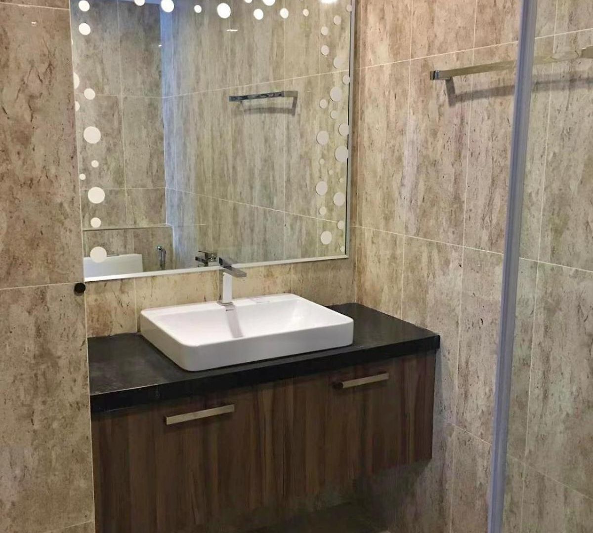 New! Modern & Grand Avenue & Apartment