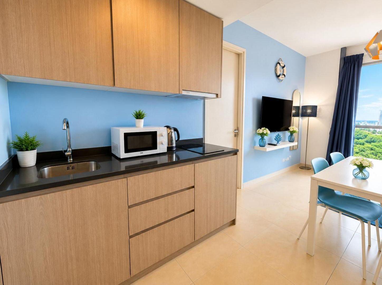 Beautiful Sea View 2br Near Walking Street *