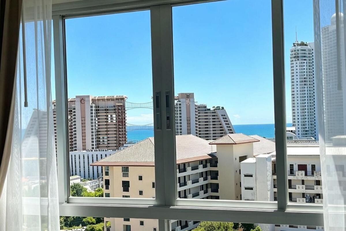 Apartment Newly Renovated Sea View Near The Sea And Terminal 21 In Pattaya