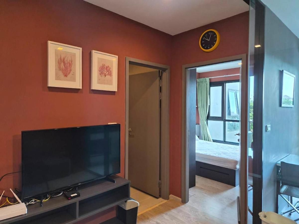 Modern 1br - The Base Apartment
