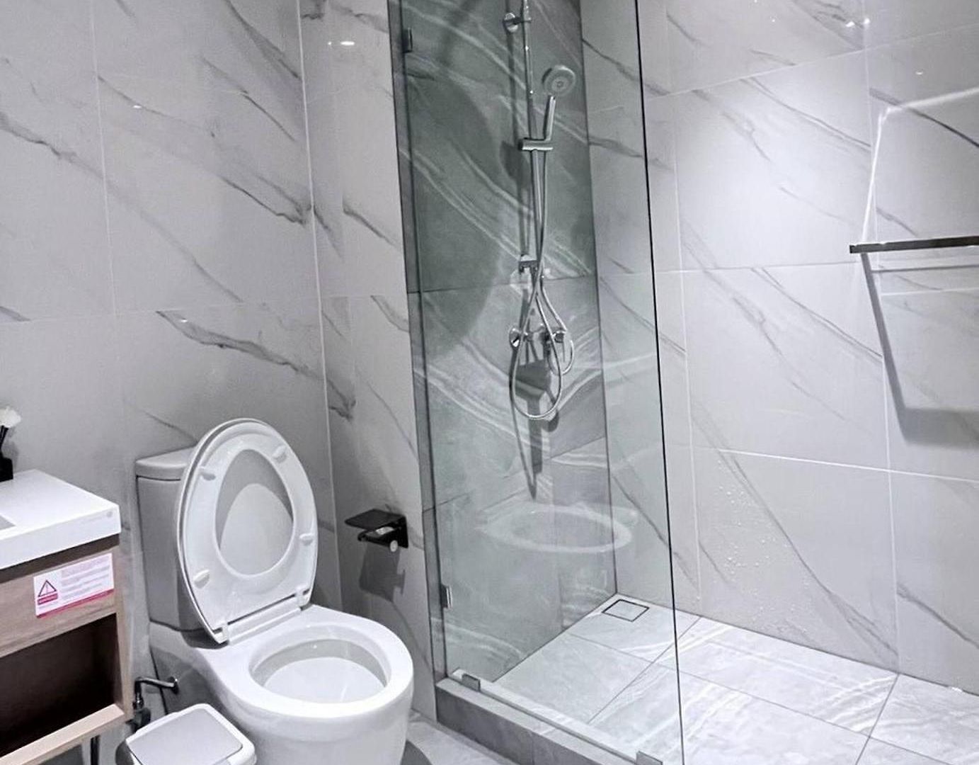 Luxury With Scenic Rooftop Pool Near Terminal 21 Apartment
