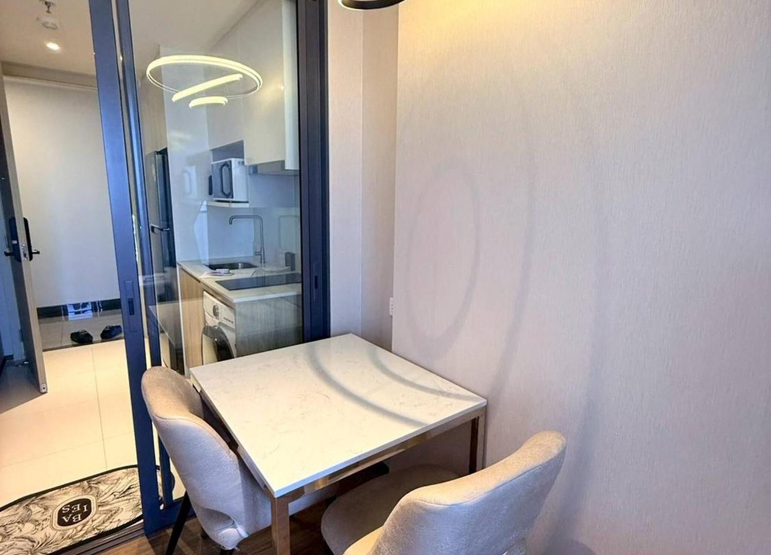 Luxury With Scenic Rooftop Pool Near Terminal 21 Apartment *