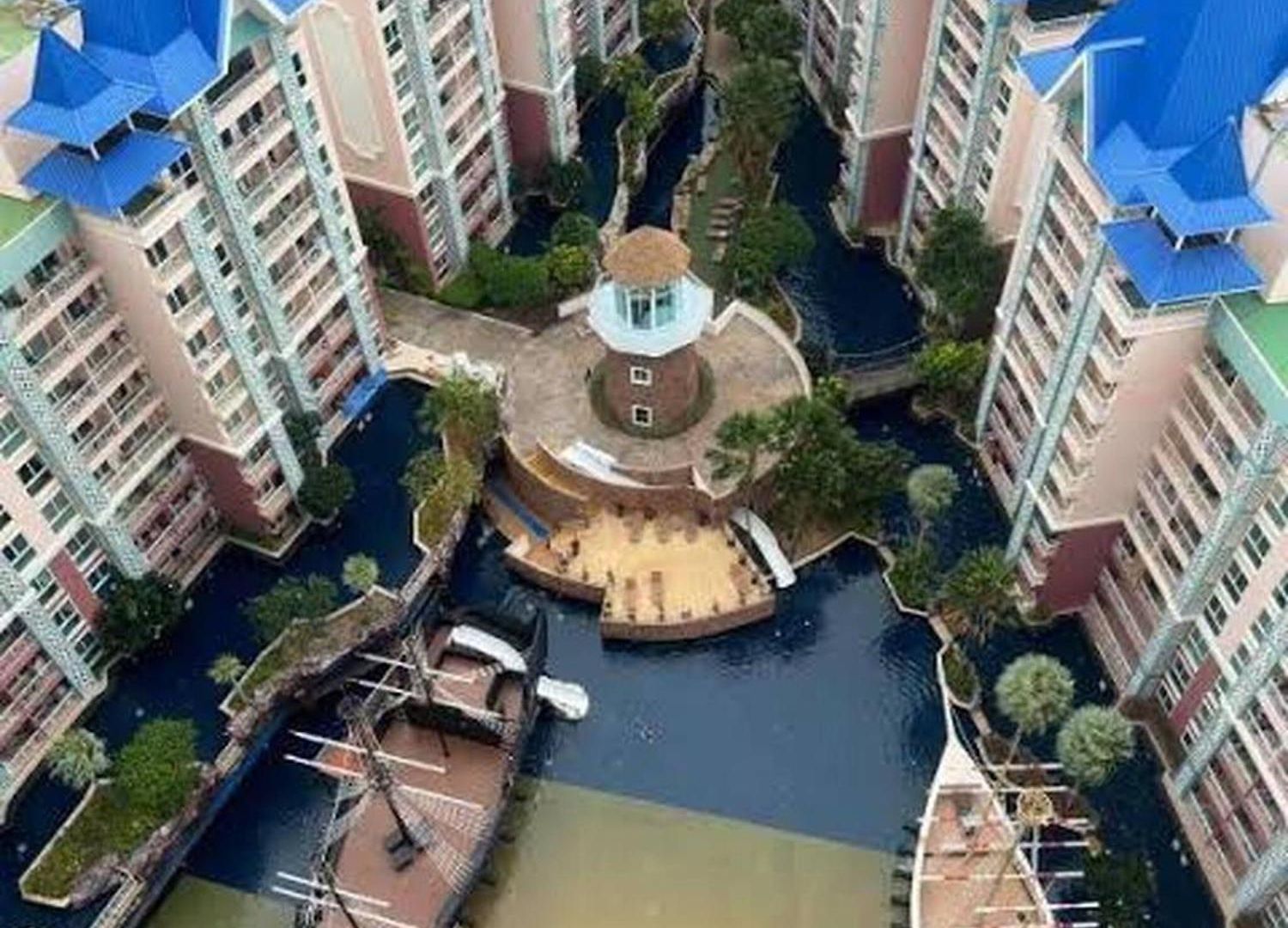 Apartment Style Near High Floor