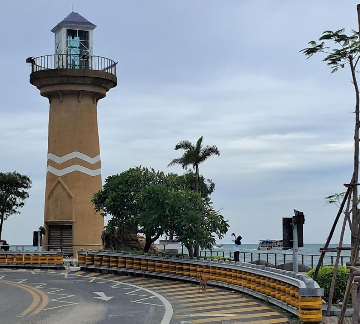Apartment The Base Cozy Prime Location Pattaya