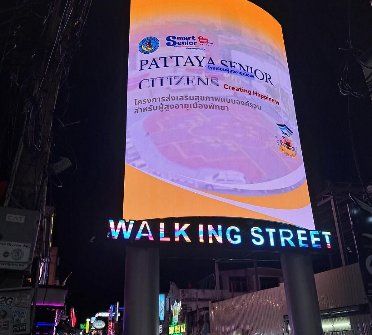The Base Cozy Prime Location Apartment Pattaya