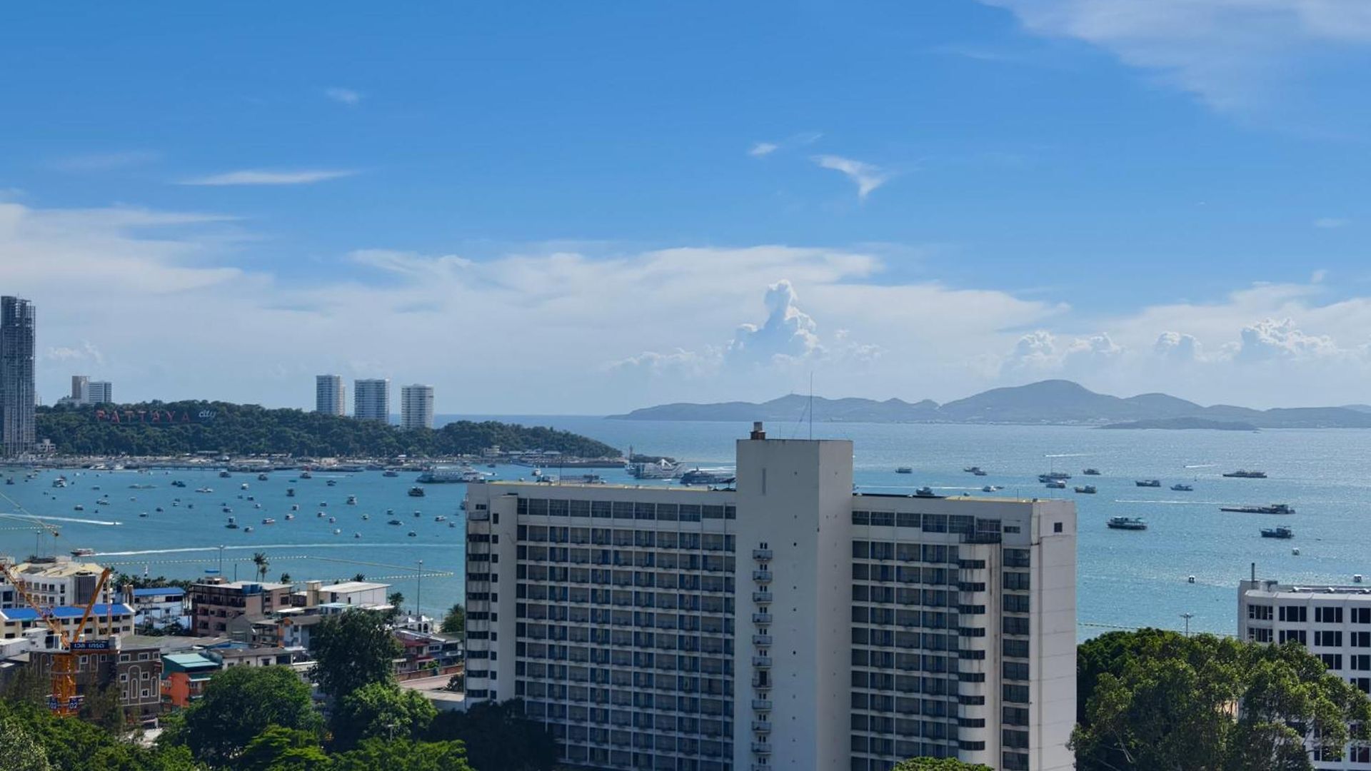 Apartment Centric Sea By Allen Pattaya